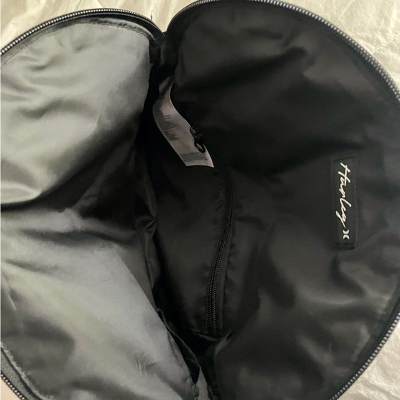 Hurley Black Crossbody Bag - Picture 6 of 6